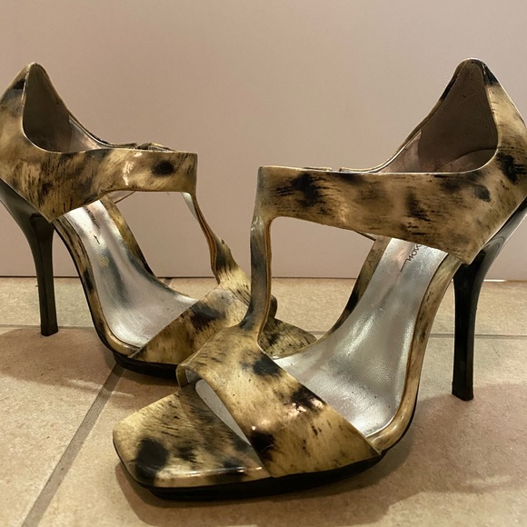 JESSICA SIMPSON HEELS - Picture 1 of 3